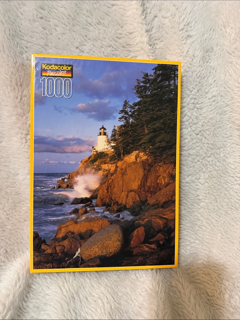 1000-Piece Lighthouse Puzzle - Sunset Over Bass Head Lighthouse
